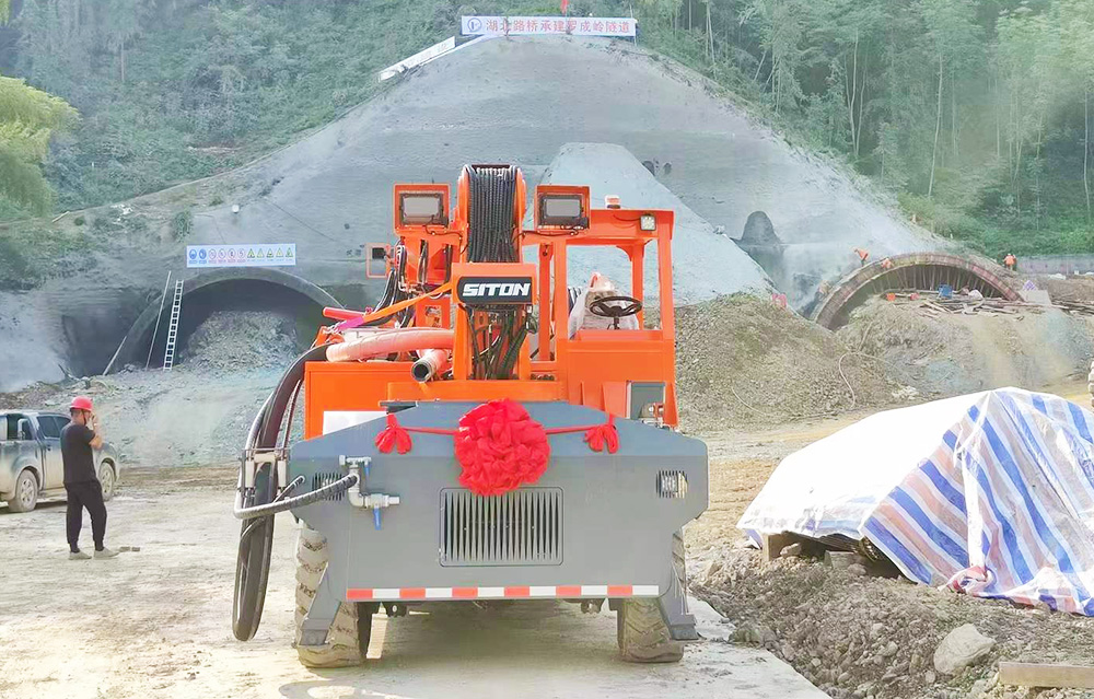 工程橋式濕噴臺車(chē)